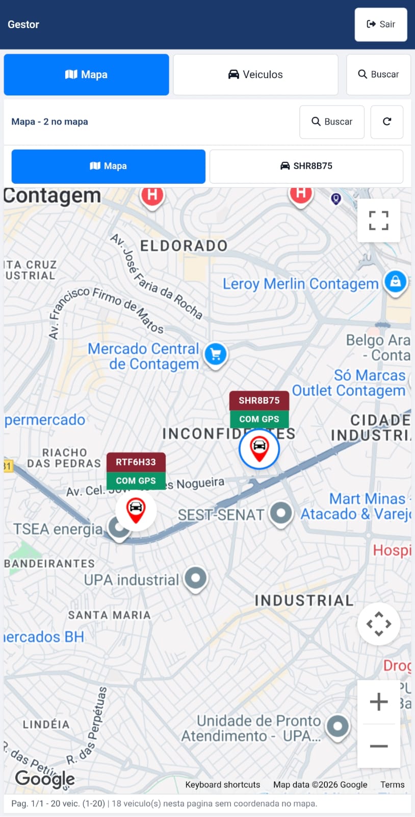 Mapa do app Gestor com veículos e placas em tempo real